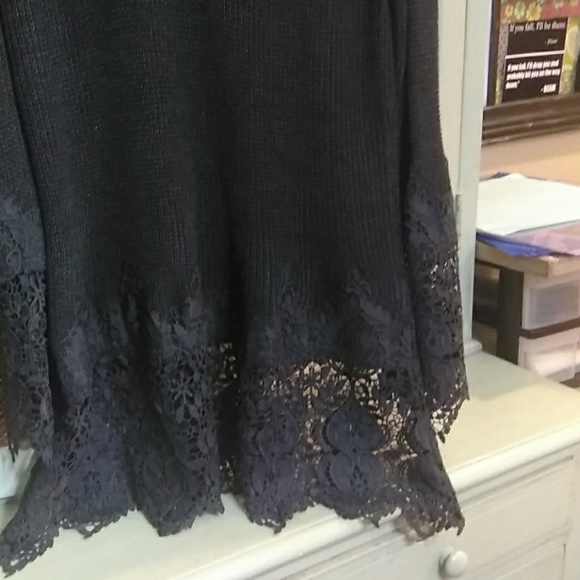 Sweater - Picture 2 of 5